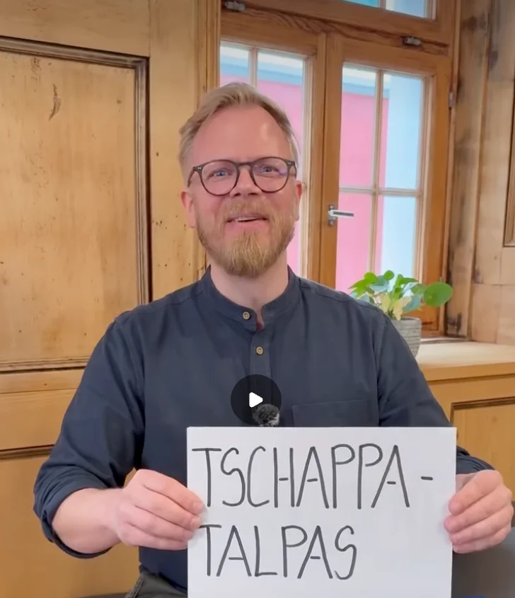 Die FDP Surselva präsentiert auf Romanisch ihre Grossratskandidaten für die Bündner Wahlen 2026 – mit Gian Marco Bianchi für den Wahlkreis Ilanz.